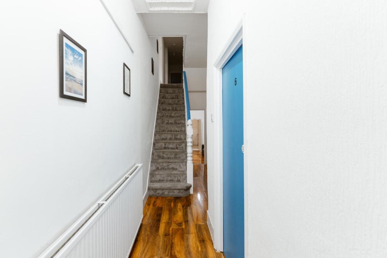 Great Rooms In Plaistow 런던 외부 사진