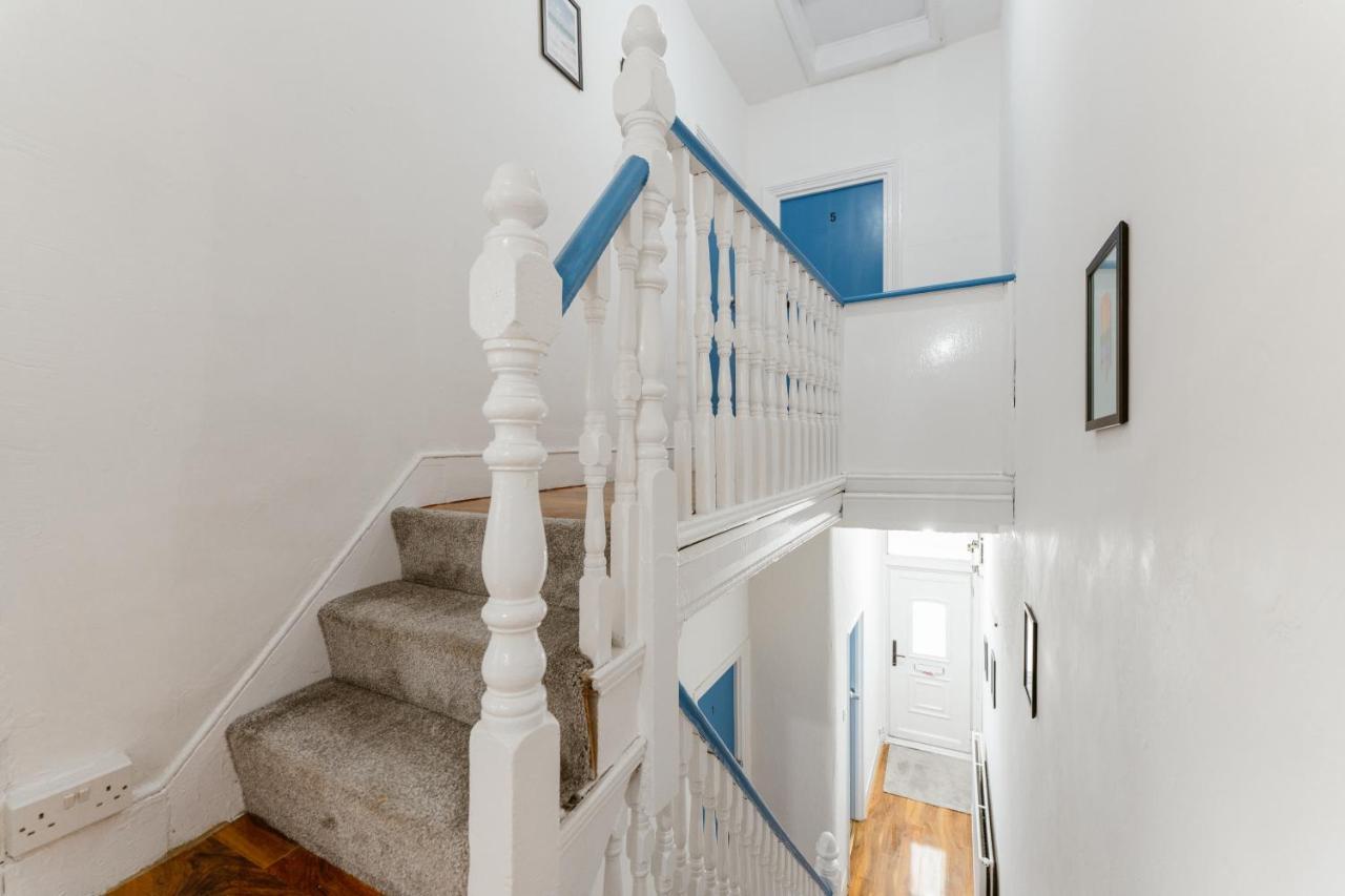 Great Rooms In Plaistow 런던 외부 사진