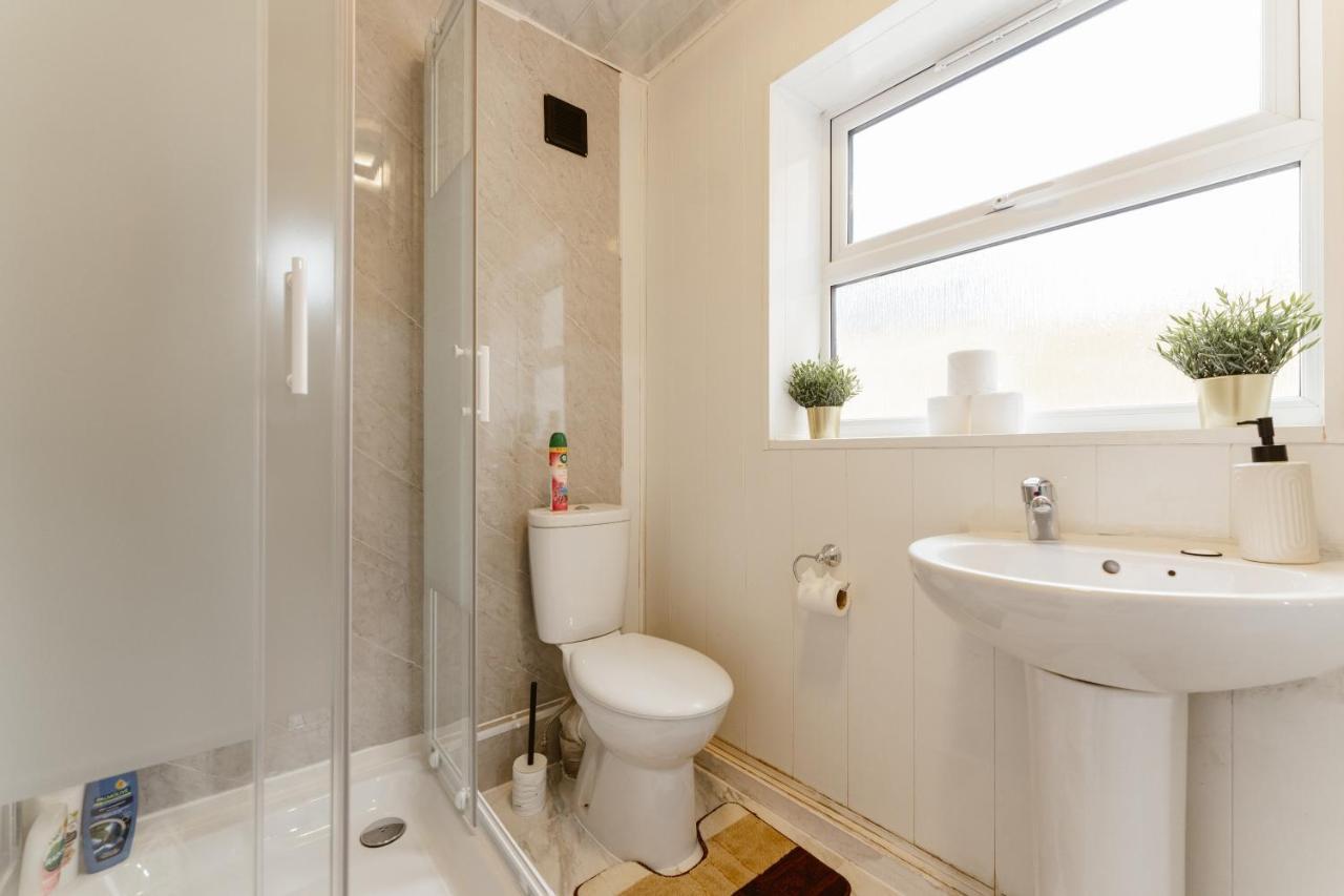Great Rooms In Plaistow 런던 외부 사진