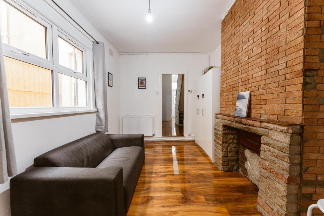 Great Rooms In Plaistow 런던 외부 사진