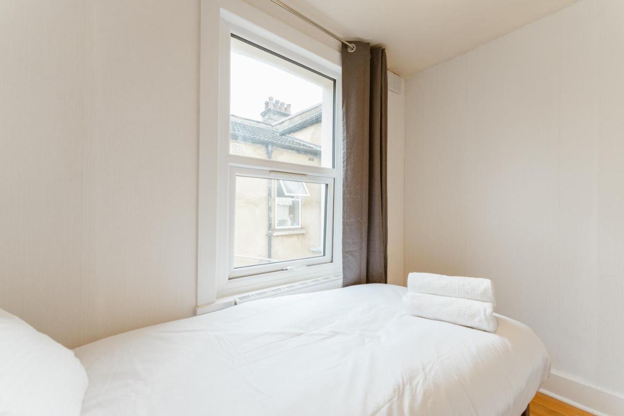 Great Rooms In Plaistow 런던 외부 사진
